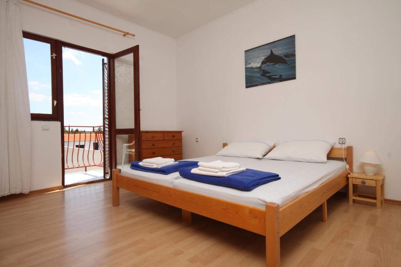 Apartments With A Parking Space Starigrad, Paklenica - 6431 Exterior foto